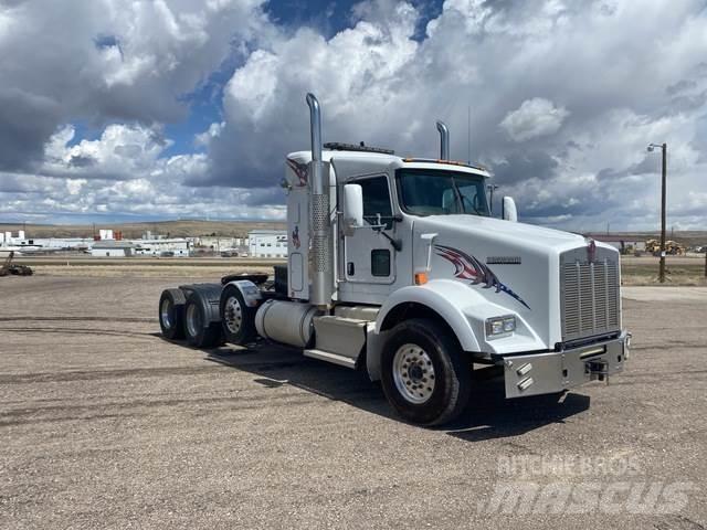 Kenworth T800 Тягачі
