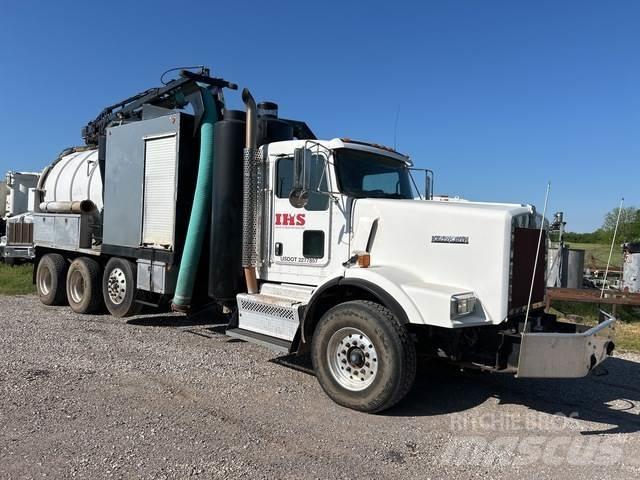Kenworth T800 Гусеничні екскаватори