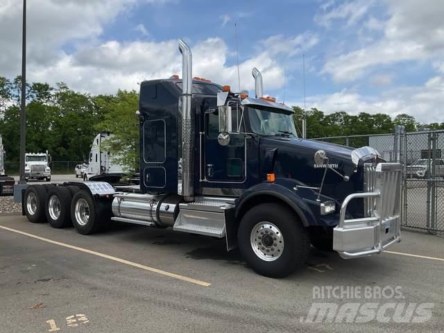 Kenworth T800 Тягачі