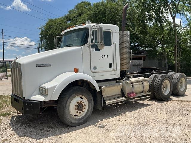 Kenworth T800 Тягачі