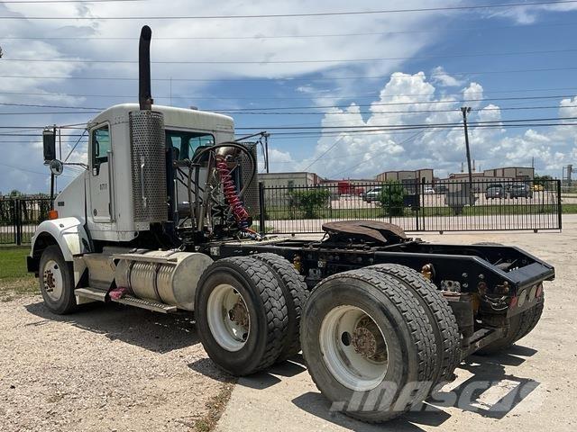 Kenworth T800 Тягачі