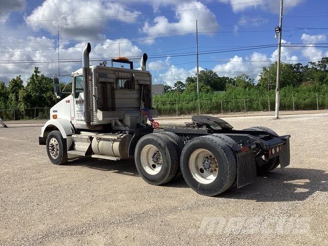 Kenworth T800 Тягачі