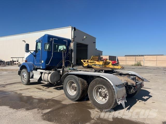 Kenworth T800 Тягачі