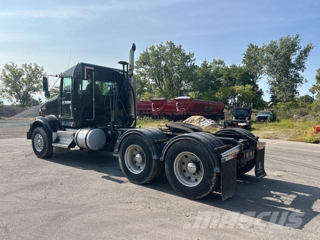 Kenworth T800 Тягачі