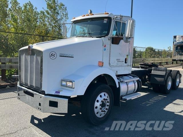 Kenworth T800 Тягачі