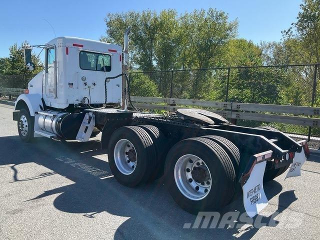 Kenworth T800 Тягачі