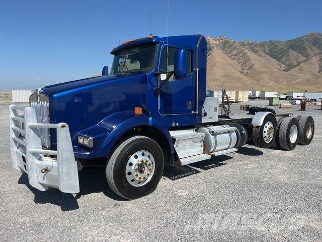 Kenworth T800 Тягачі