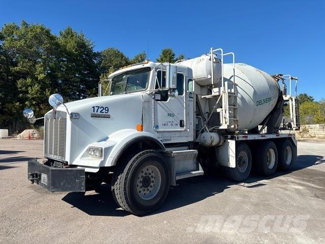 Kenworth T800 Вантажівки / спеціальні