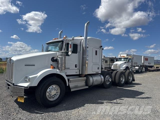 Kenworth T800 Тягачі