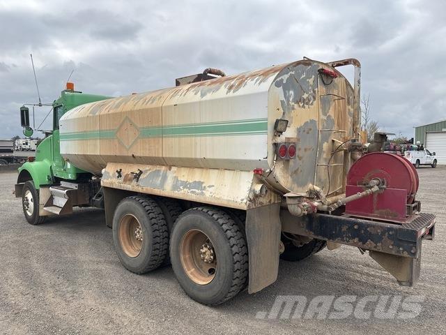 Kenworth T800 Поливальні машини