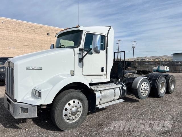 Kenworth T800 Тягачі