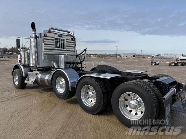 Kenworth T800W Тягачі