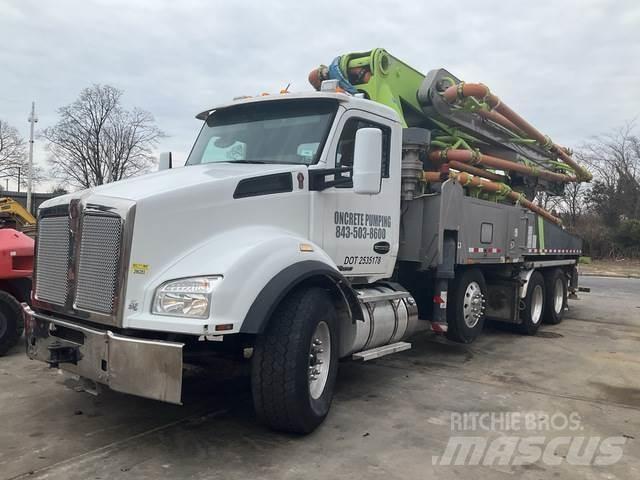 Kenworth T880 Бетононасоси