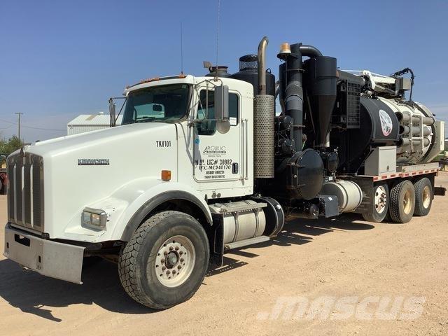 Kenworth T880 Гусеничні екскаватори