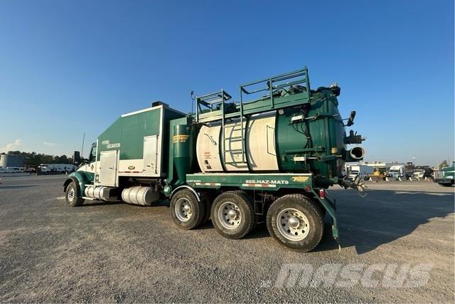 Kenworth T880 Гусеничні екскаватори