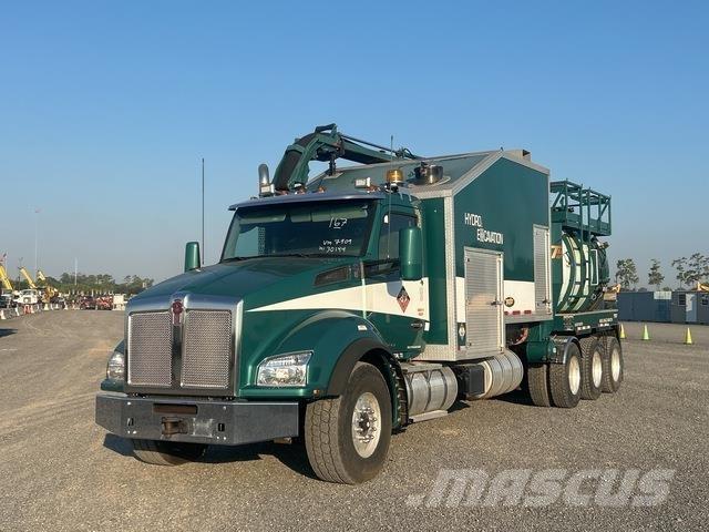 Kenworth T880 Гусеничні екскаватори