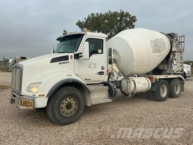 Kenworth T880 Вантажівки / спеціальні