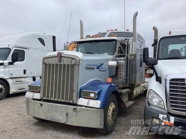 Kenworth W900 Тягачі