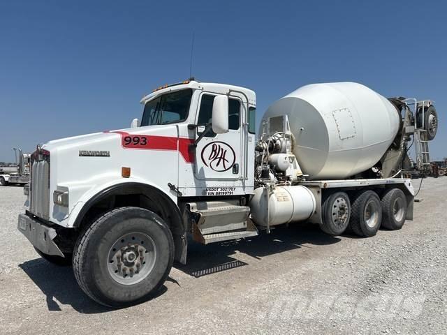 Kenworth W900 Вантажівки / спеціальні