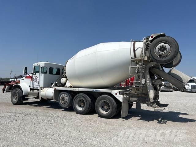 Kenworth W900 Вантажівки / спеціальні