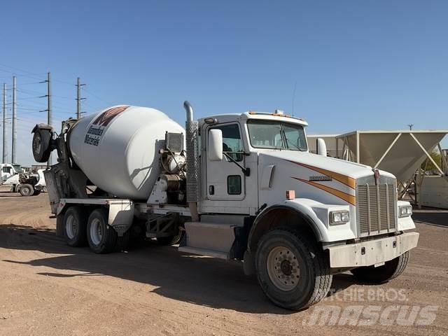 Kenworth W900 Вантажівки / спеціальні