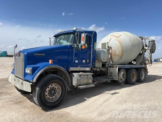 Kenworth W900 Вантажівки / спеціальні