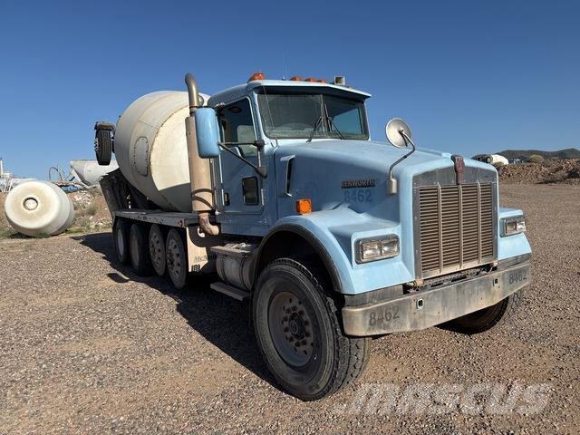 Kenworth W900 Вантажівки / спеціальні