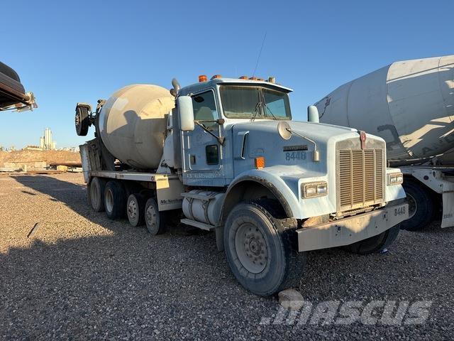 Kenworth W900 Вантажівки / спеціальні