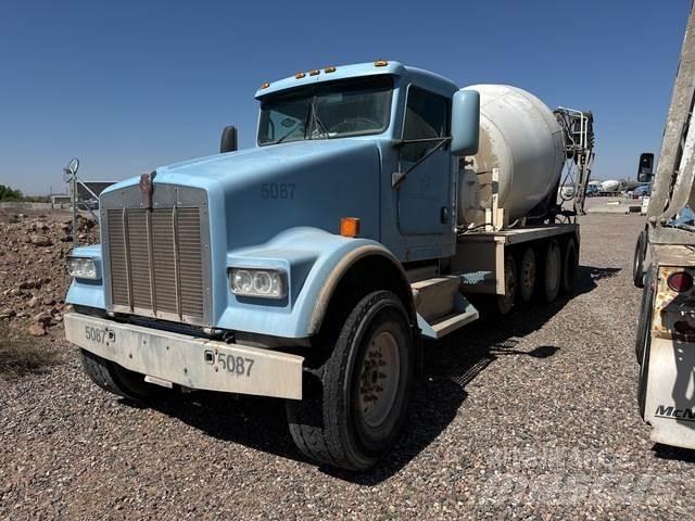 Kenworth W900 Вантажівки / спеціальні