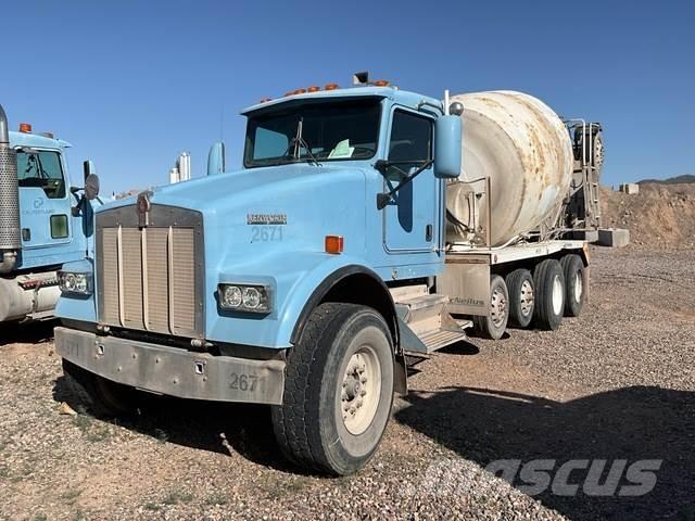 Kenworth W900 Вантажівки / спеціальні