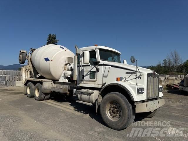 Kenworth W900 Вантажівки / спеціальні