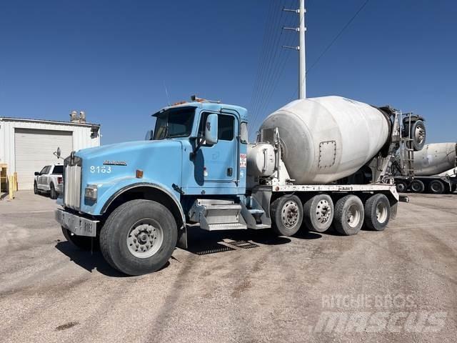 Kenworth W900 Вантажівки / спеціальні