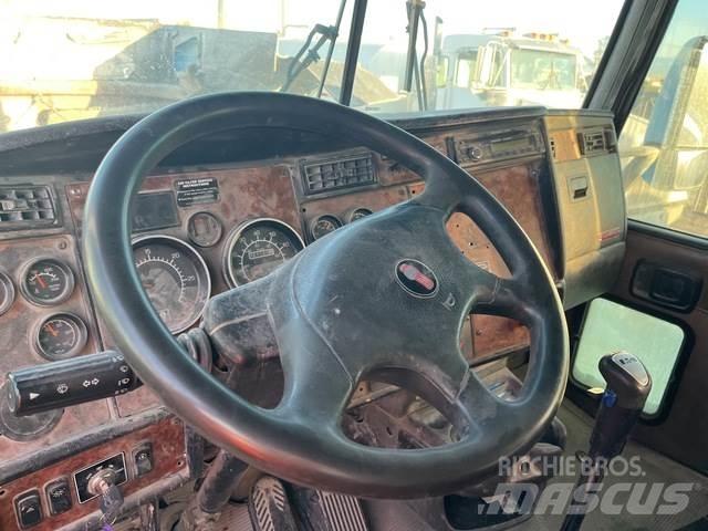 Kenworth W900 Вантажівки / спеціальні