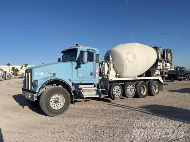 Kenworth W900 Вантажівки / спеціальні