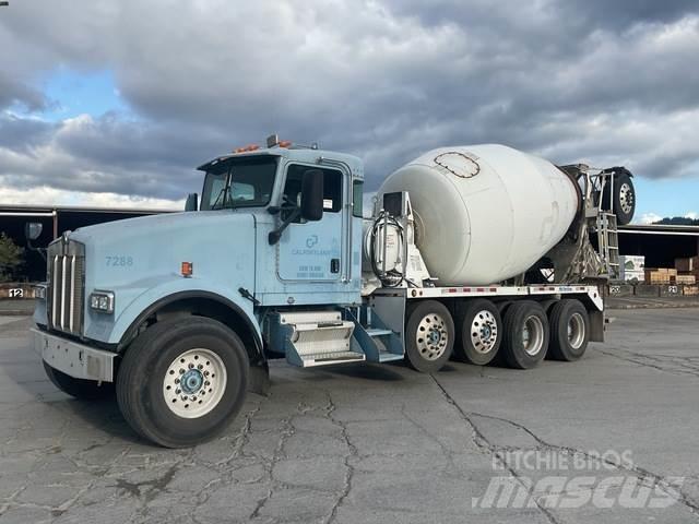 Kenworth W900 Вантажівки / спеціальні