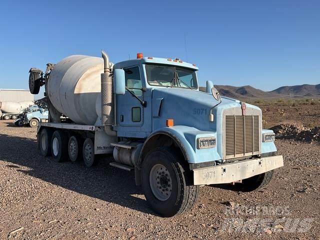 Kenworth W900 Вантажівки / спеціальні