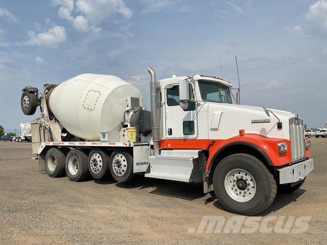 Kenworth W900 Вантажівки / спеціальні