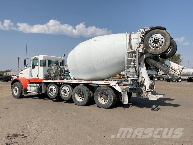 Kenworth W900 Вантажівки / спеціальні