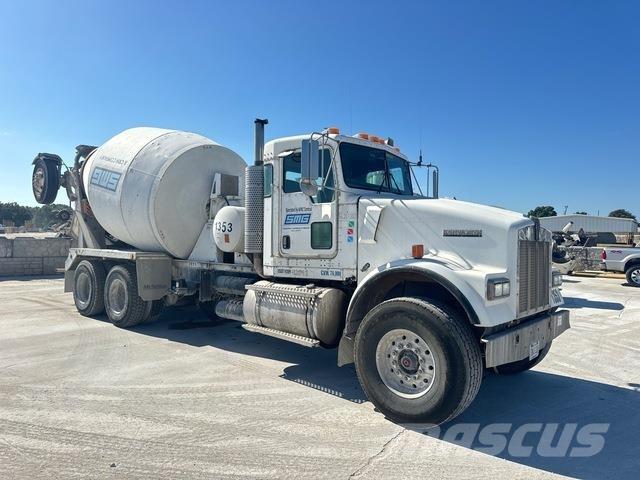 Kenworth W900 Вантажівки / спеціальні