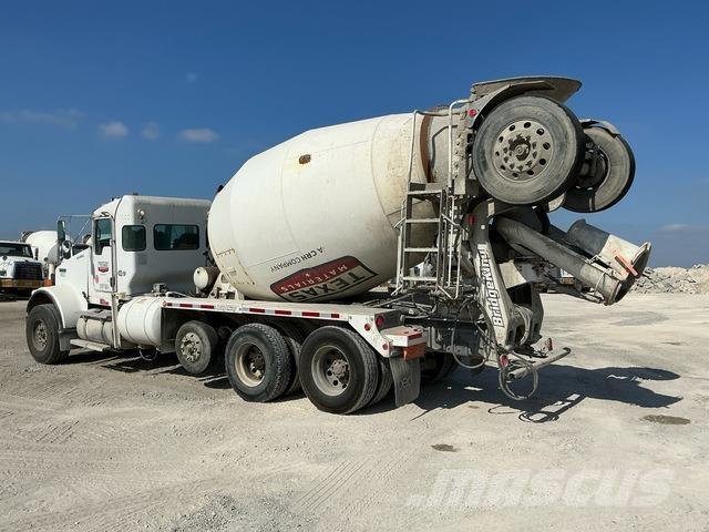 Kenworth W900 Вантажівки / спеціальні