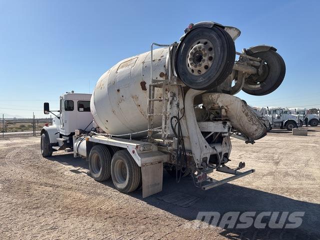 Kenworth W900 Вантажівки / спеціальні