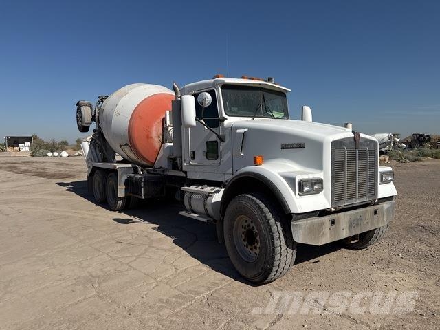 Kenworth W900 Вантажівки / спеціальні