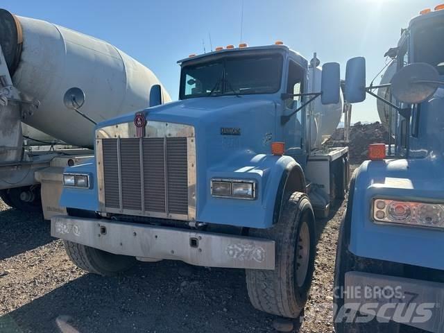Kenworth W900B Вантажівки / спеціальні