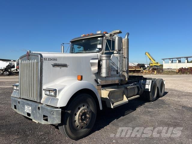 Kenworth W900L Тягачі