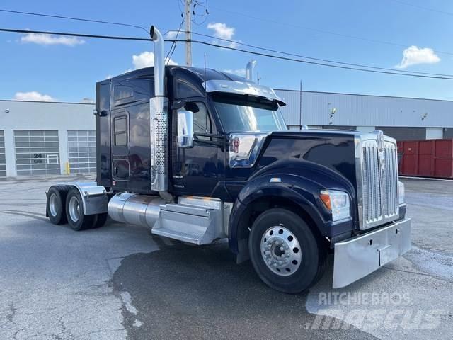 Kenworth W990 Тягачі