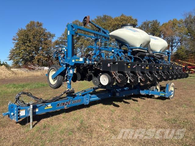 Kinze 3600 Cажалки