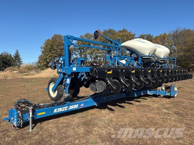 Kinze 3600 Cажалки