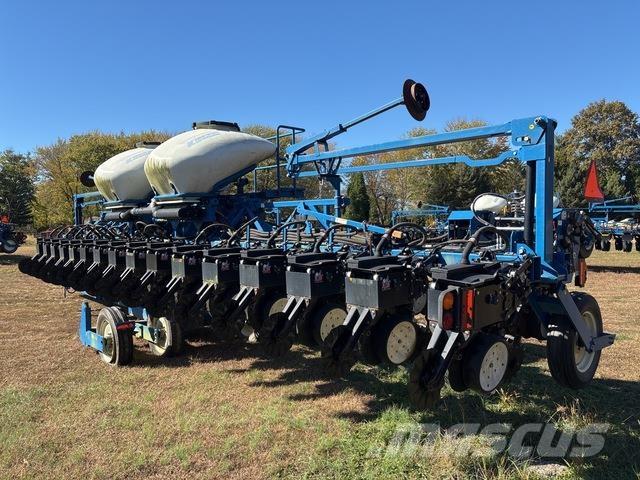 Kinze 3600 Cажалки