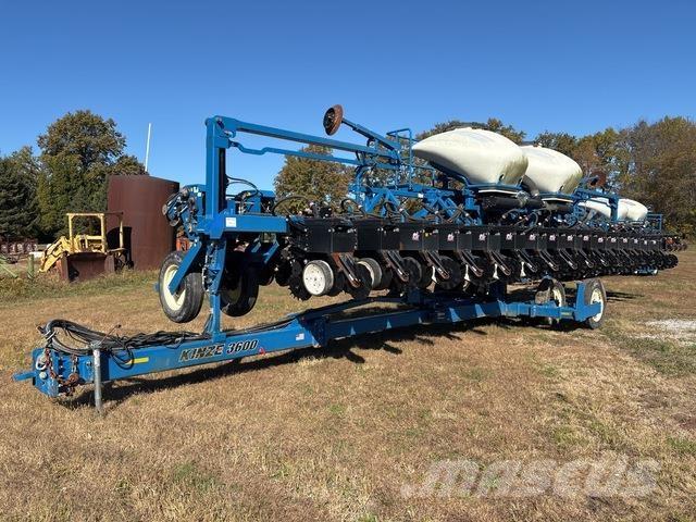 Kinze 3600 Cажалки