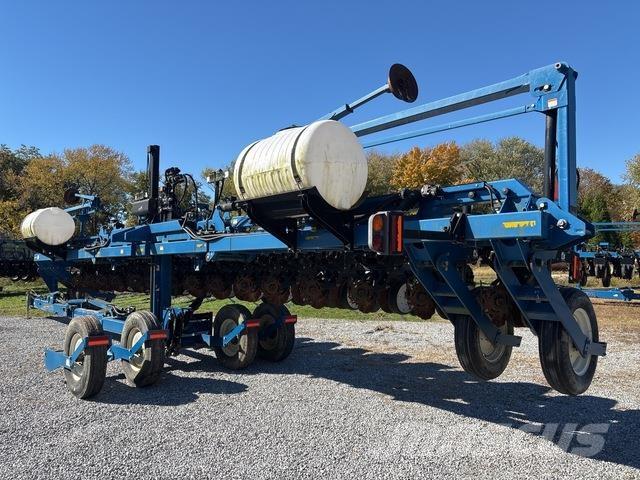 Kinze 3660 Cажалки